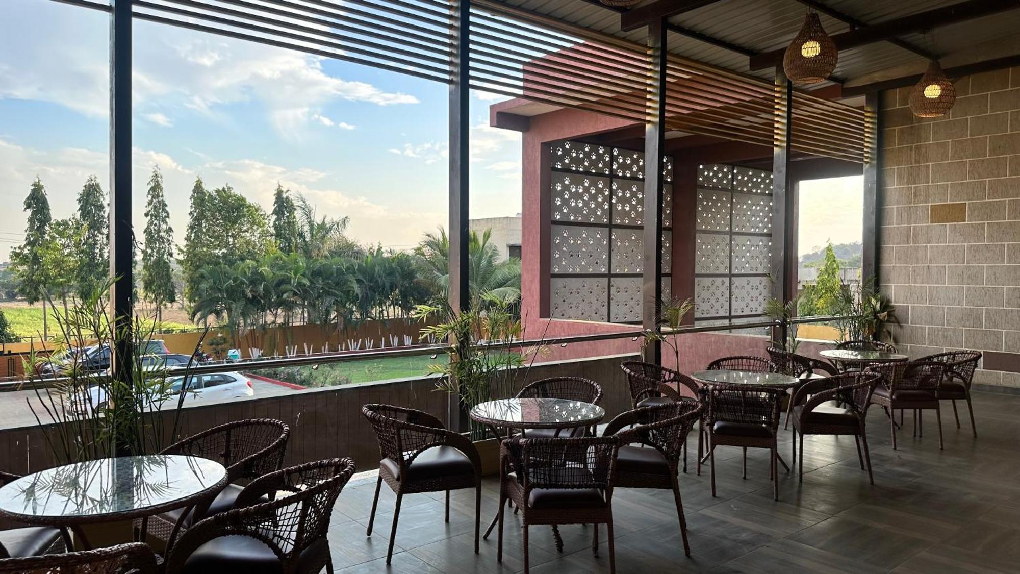 Lion Park Hotel&Resorts Sasan Gir Exterior foto