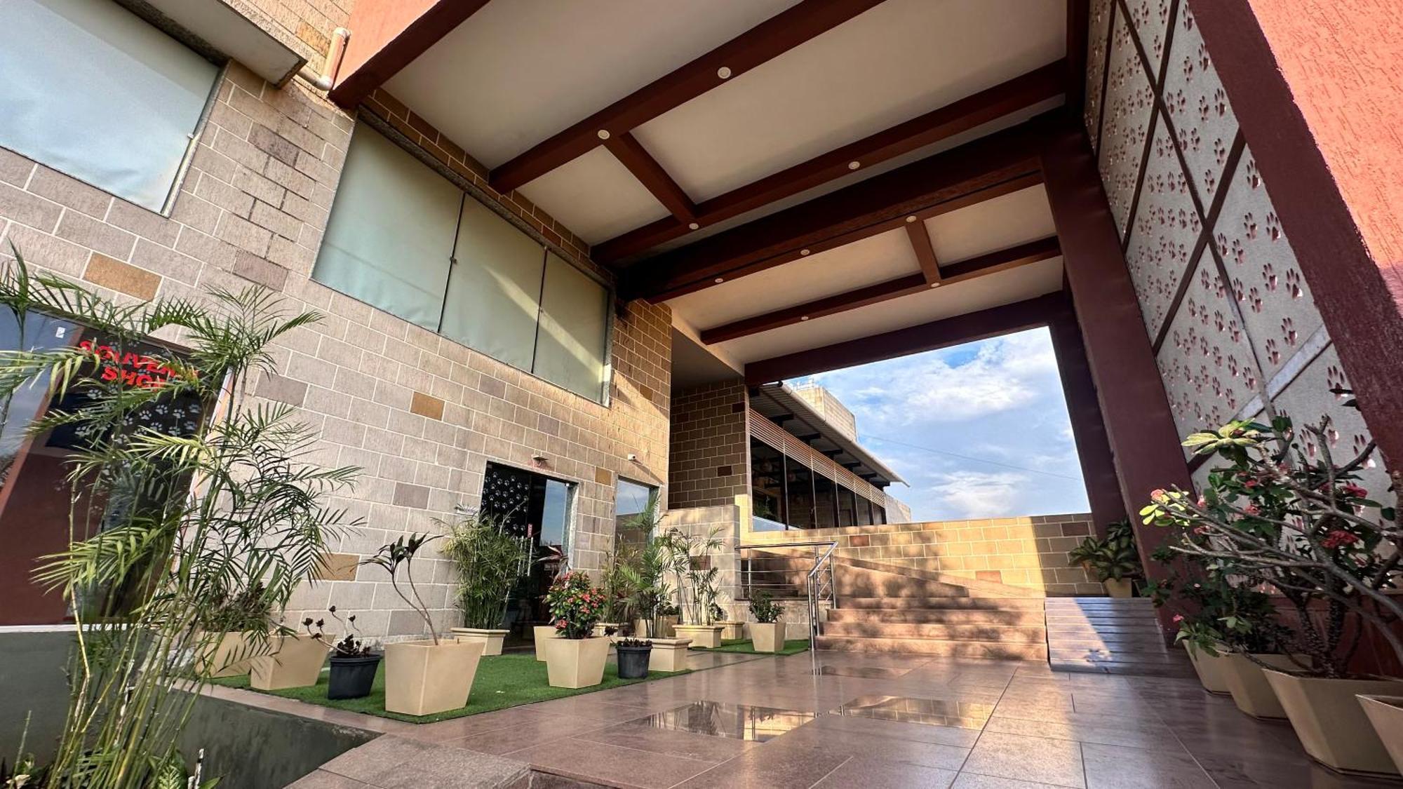 Lion Park Hotel&Resorts Sasan Gir Exterior foto